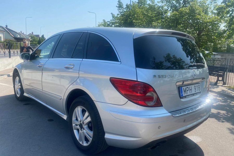 Mercedes- Benz Classe R320