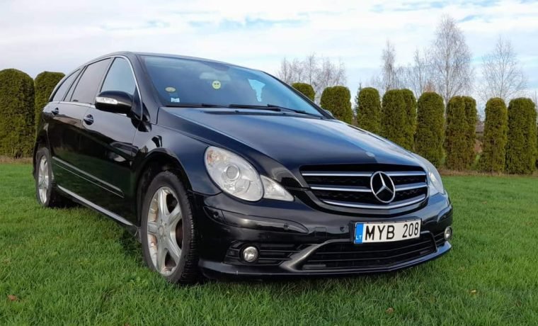 1-7 paroms, 40€ už parą. 8-14 parų, 35€ už parą. 15-30 parų, 30€ už parą. 30+ parų, 25€ už parą.