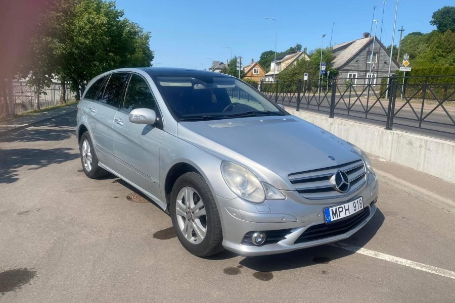 Mercedes- Benz Classe R320