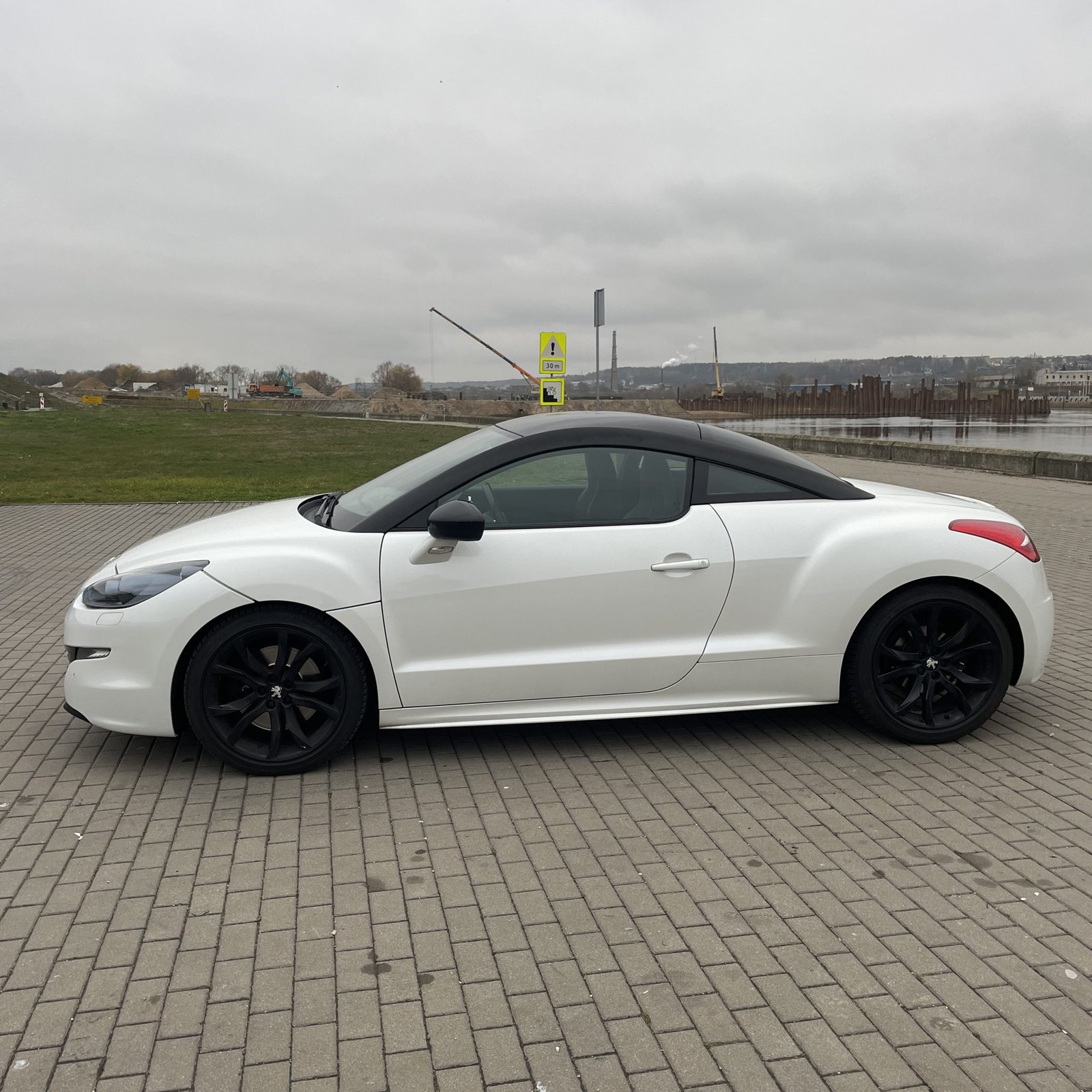 Peugeot RCZ
